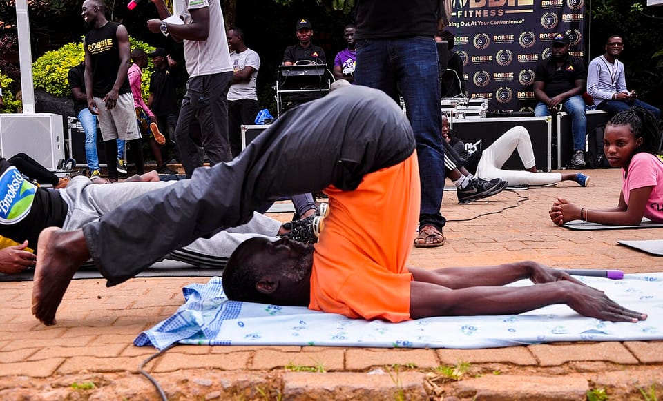 Lifting With a Full-Time Job and Kids: The 45-Minute Playbook